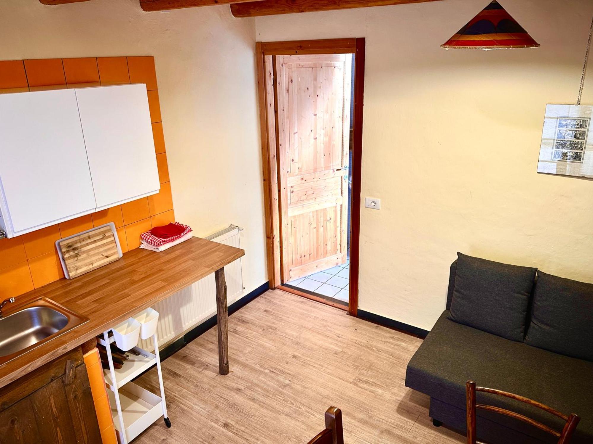 Ca Du Chittu Apartment